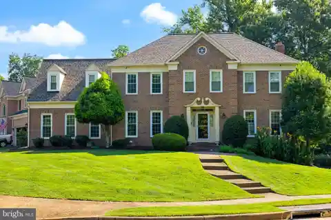 Stunning Family Home in Dunn Loring