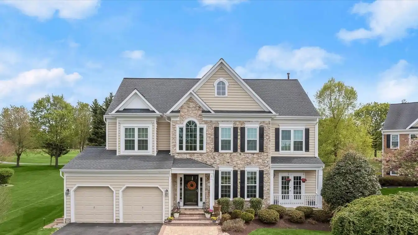 Luxe Living Steps from Championship Golf Course