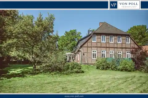 Your Private Refuge: Idyllic Country House with Holiday Apartment and Horse Keeping Facilities