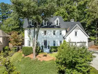 Elegant Modern Living with Timeless Charm