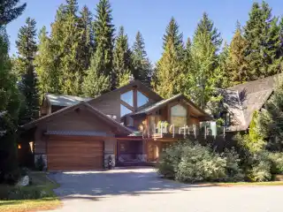 Mountain Retreat in Whistler Cay
