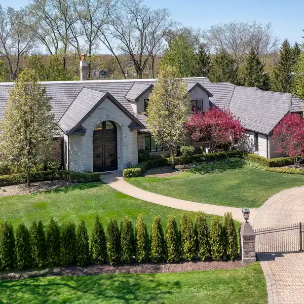 MAGNIFICENT STONE AND BRICK MASTERPIECE