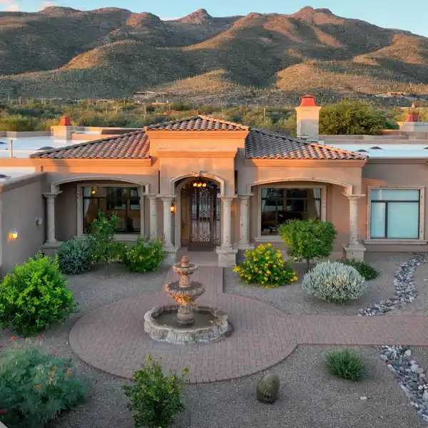 LUXURY DESERT RETREAT WITH BREATHTAKING MOUNTAIN VIEWS