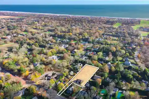 Rare East Hampton Village Building Lot in Prime Location