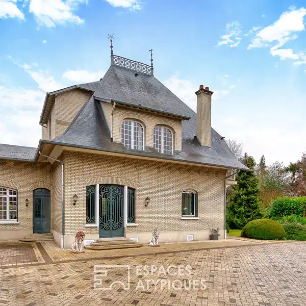 CLASSIC HOME WITH A CONTEMPORARY REINTERPRETATION