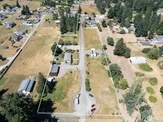 Peaceful Dual-Parcels Retreat with Endless Possibilities