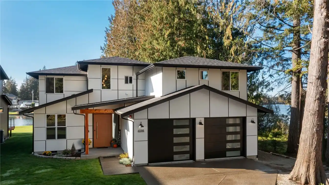 Stunning Oasis on Lake Tapps