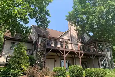 Contemporary Mountain Home in the Prestigious Reems Creek Golf Community