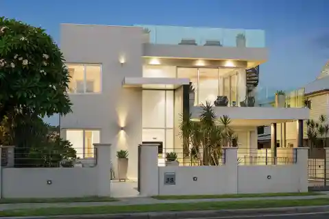 Impressive Contemporary Home