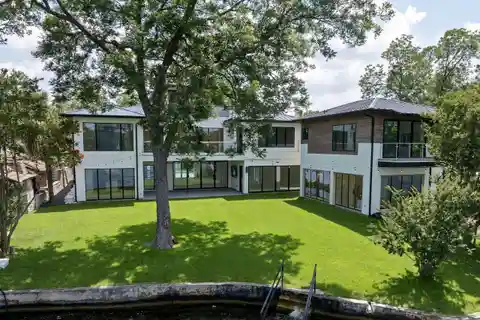 Modern Waterfront Living in a Premier Lake Austin Location