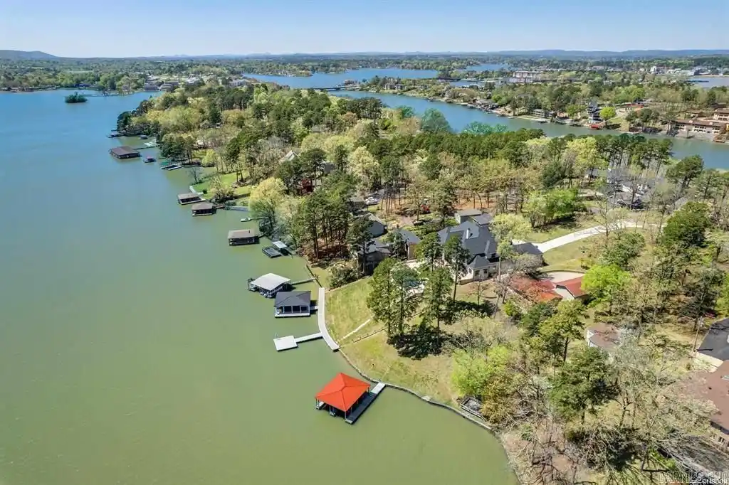 Fantastic Lakefront Home with Garage Apartment