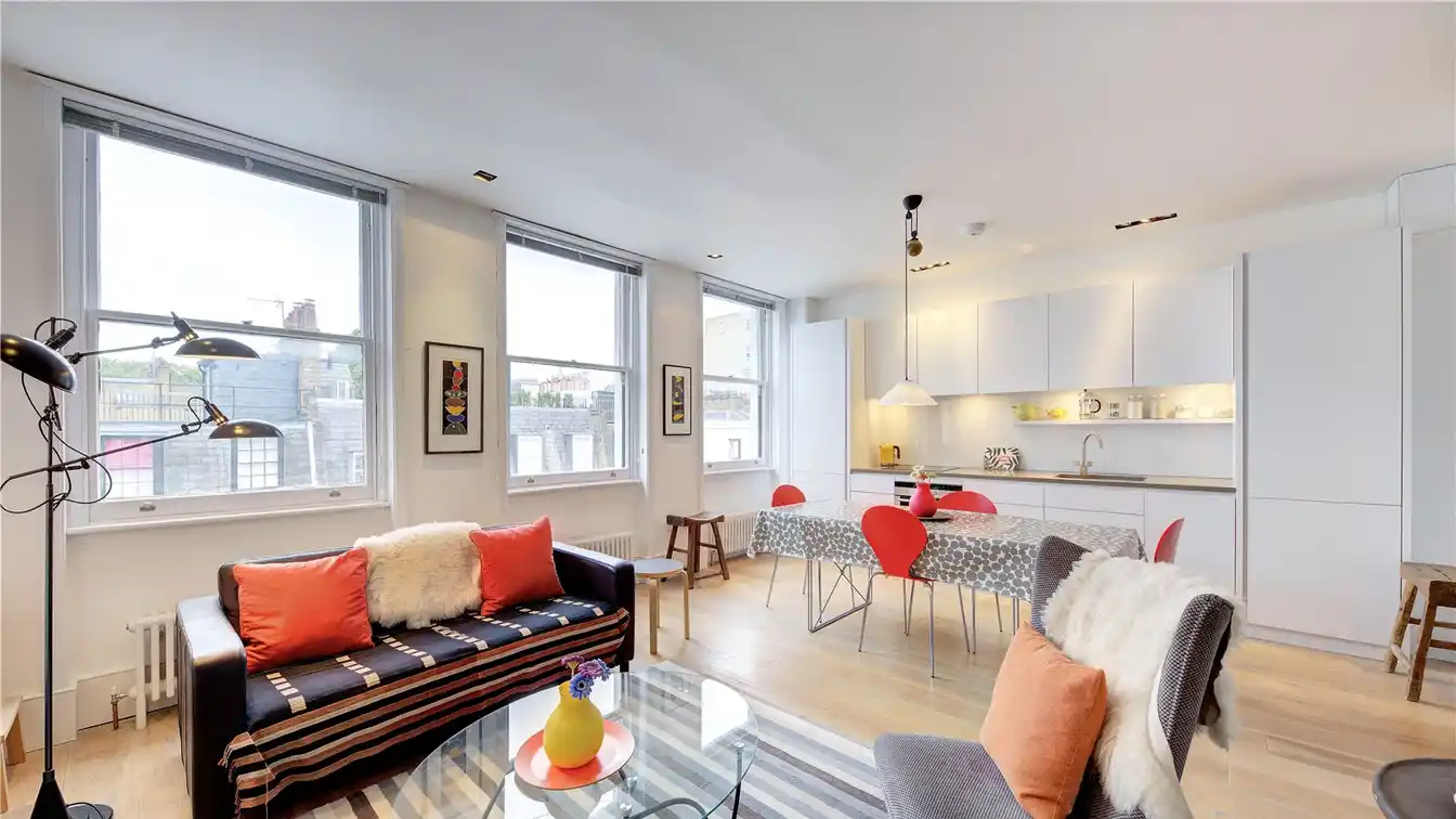 Thoughfully Designed Third Floor Flat