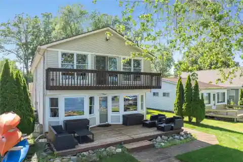 Strawberry Lakefront Retreat