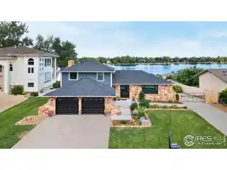 Colorado Living Redefined on Lake Loveland