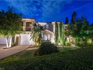 Gorgeous Home in the Highly Desirable Area