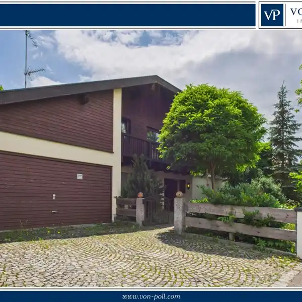 SPACIOUS CLASSIC COUNTRY HOUSE