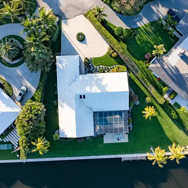 GULF STREAM RESIDENCE ON THE INTRACOASTAL WATERWAY