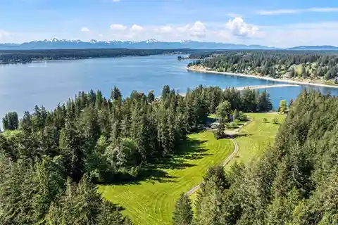 Rare 26-Acre Paradise