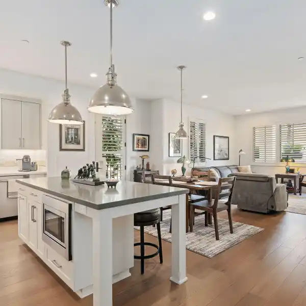 SINGLE-LEVEL LUXURY CONDO AT ESTANCIA