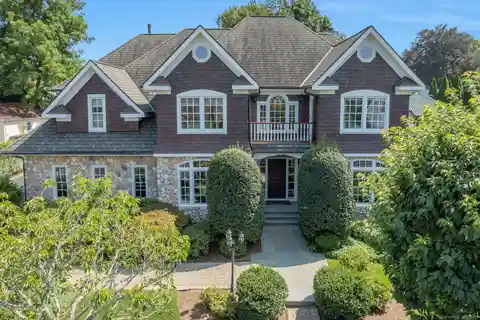 Elegant Shippan Point Home with Private Beach Access