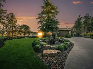 Contemporary Lakeview Sanctuary