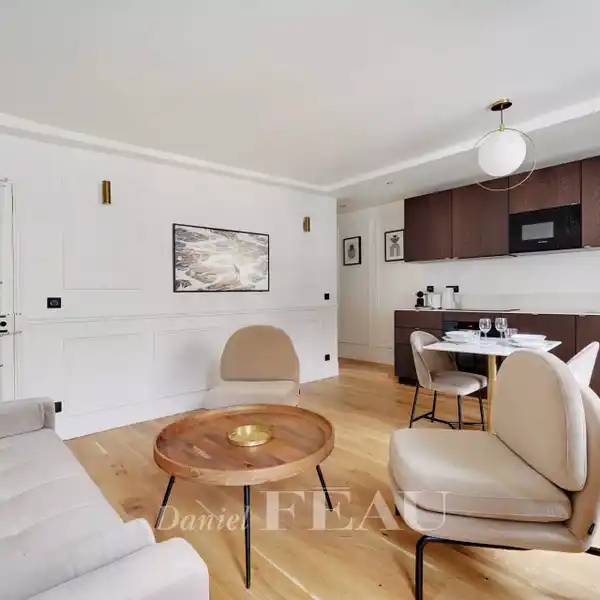 IMMACULATE BRIGHT AND PEACEFUL APARTMENT