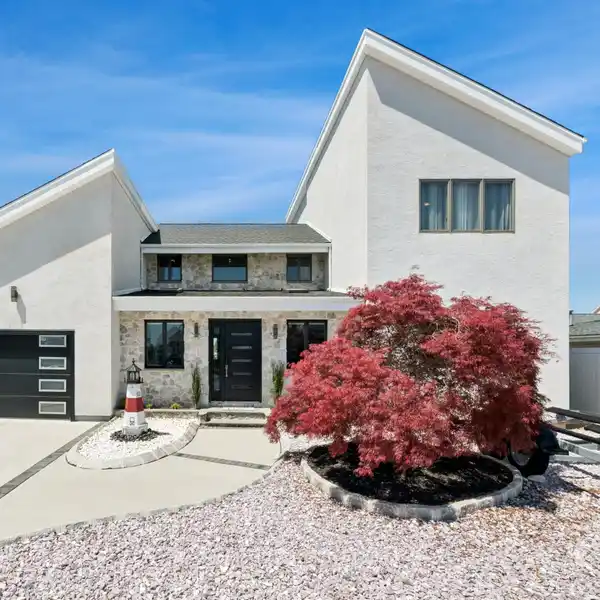 LUXURY WATERFRONT LIVING IN SILVER BAY