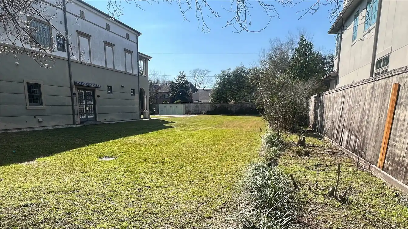 Build Your Dream Home in West University Place