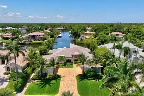 Exquisite Residence in Frenchman's Creek