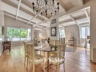 Voluminous Apartment with Tranquil Outdoor Space