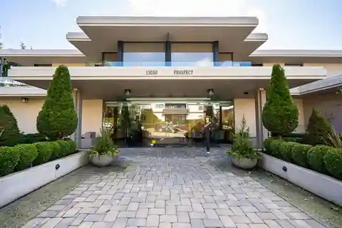 Magnificent Corner Unit at the Contessa