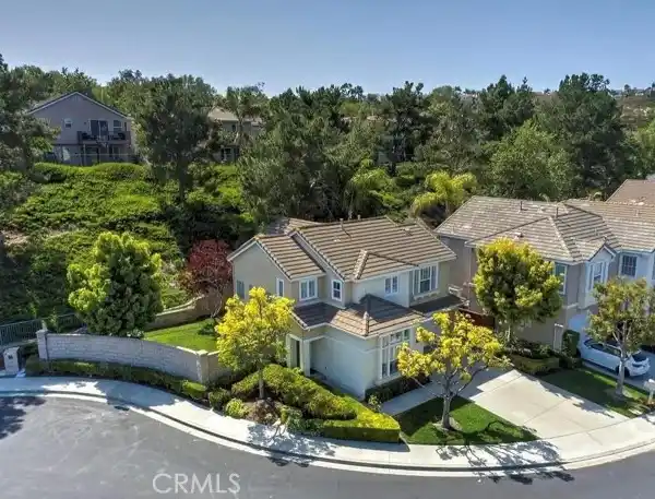 COMFORT AND STYLE ON A PREMIUM CORNER LOT