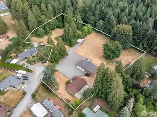 Charming Rambler on Three-Plus Acres