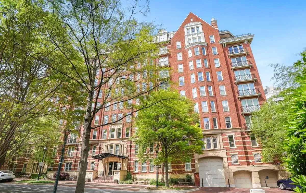 Sun-drenched Condo in the Edgemoor Building