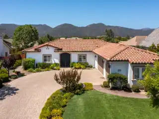 Wine Country Haven with Mountain View Patio