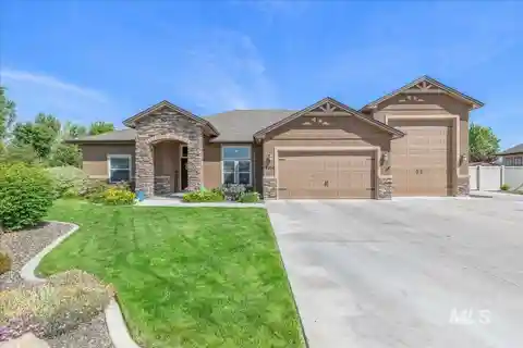 Stunning Single-level Home in the Lakes at Pristine Meadows