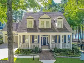 Lakefront Living in North Cove