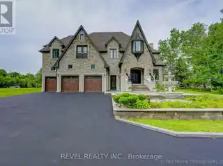 Luxury Estate Enveloped by Nature