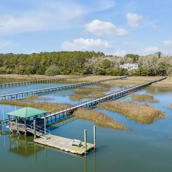 DEEP WATER ESTATE WITH DOCK AND PRIVACY