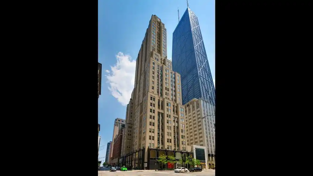Full-floor Art Deco Masterpiece