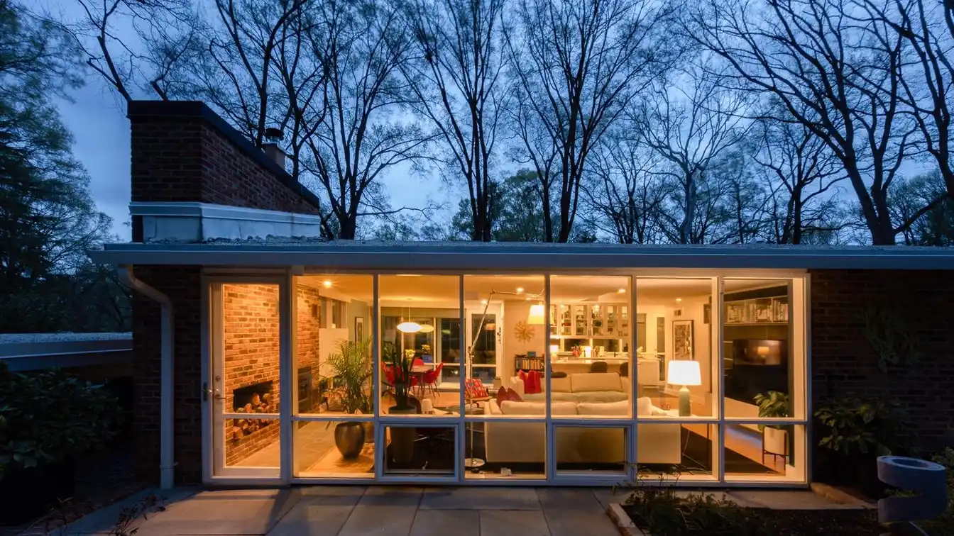 Light-filled Modernist Retreat