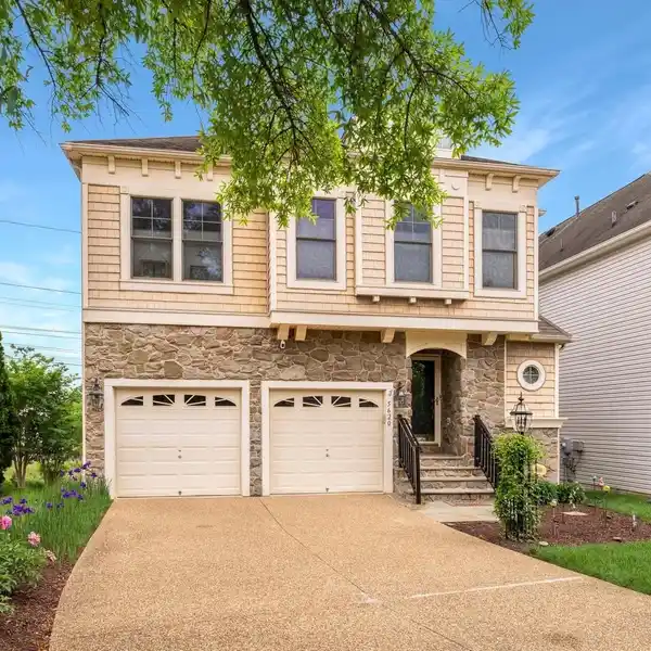 OPEN-CONCEPT BEAUTY WITH WALK-OUT LOWER LEVEL
