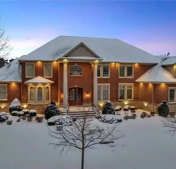 MAGNIFICENT TRADITIONAL HOME