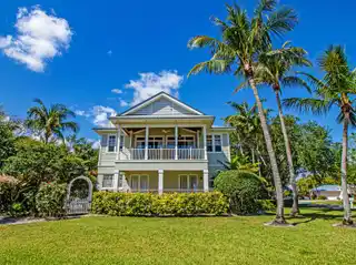 Private Tropical Paradise in the Reef