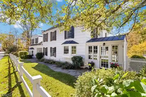 Timeless Farmhouse Charm Meets Modern Comfort