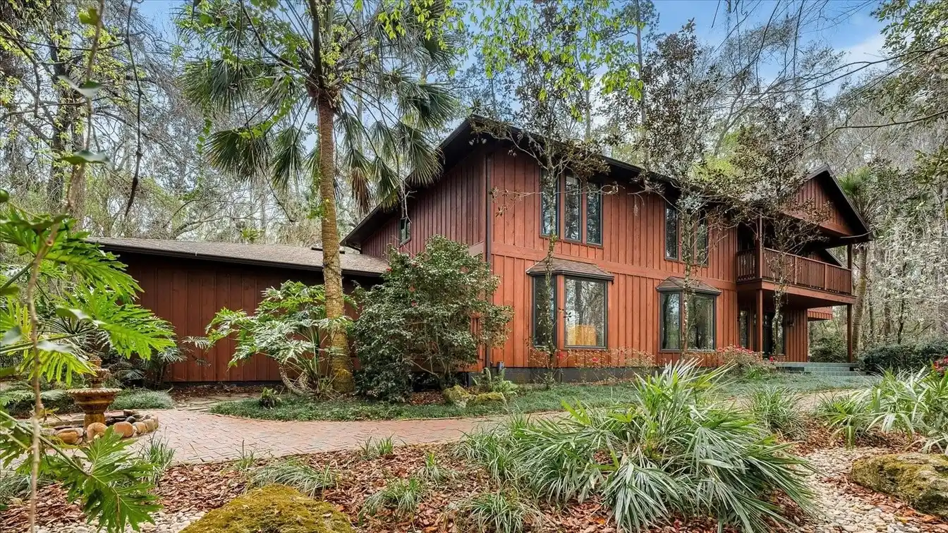 Custom Home on over 2.5 Acres in Shands Woods