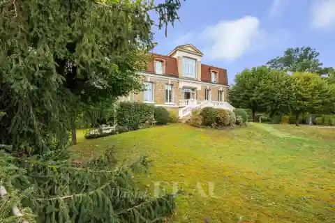 Magnificent 1920s Property