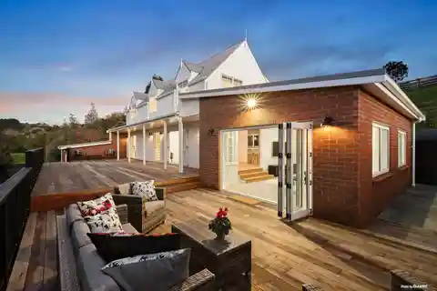 Beautifully Transformed Rural Retreat