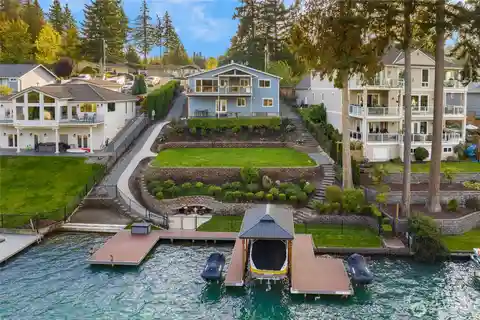 Lake Tapps Luxury with Rare Dual Dock