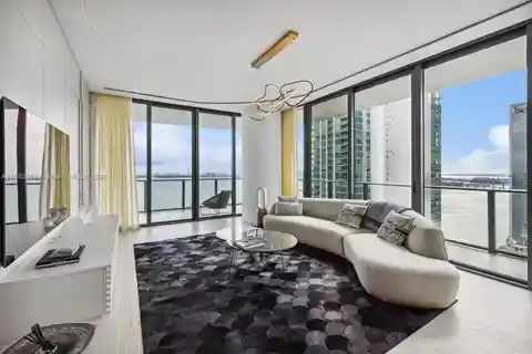 Magnificent Gran Paraiso Corner Unit